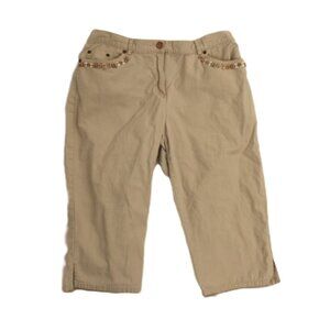 Ruby Rd. Women's Capri Pants Tan Size 10 Wooden Button Beads on Front Pockets